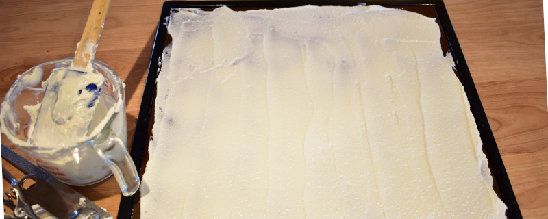 Plaque de fromage de kéfir frais