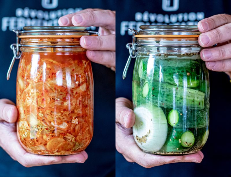 Kimchi (salage à sec) vs cornichons (saumure)